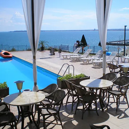 Dolce Aparthotel